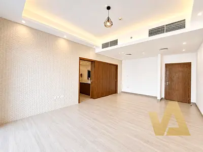 Massive 2 Bed | Vacant | High Floor