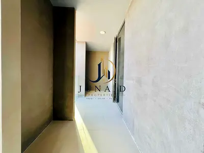 OFFER OF THE DAY//-SOACIOUS 2BHK//-WITH BALCONY//-AMAZING APPARTMENT//-