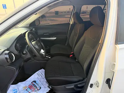 صورة 9 لـ 2022 Nissan KICKS