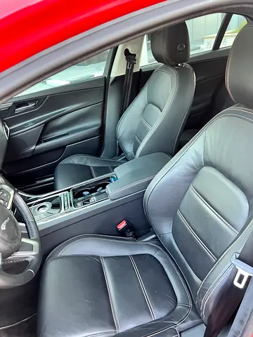 2019 Jaguar XE 照片 8