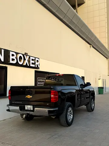 2018 Chevrolet SILVERADO 1500 照片 2