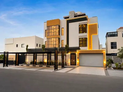 Luxury multi-story villa in Al Aaliyah | 6 master bedrooms + pool and elevator | Land 4,350 ft² | B