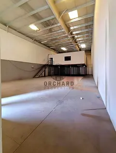 4000 sqft/ground 3200 sqft/mezzanine 800 sqft/power 28kw/any activity allowed/office - washroom/road