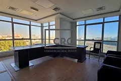 Vacant | Competitive Price | Many Parkings