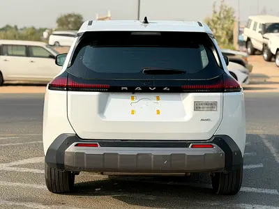 Toyota RAV4 XLE, миниатюра 2