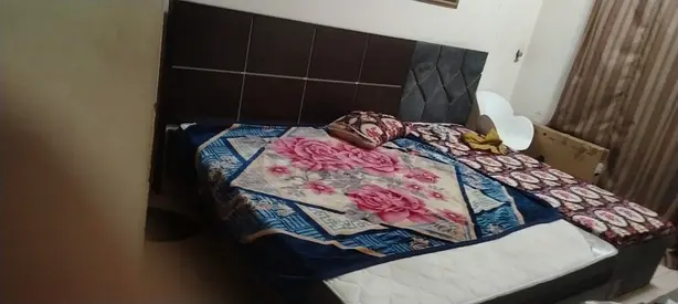 King size bed with mattress