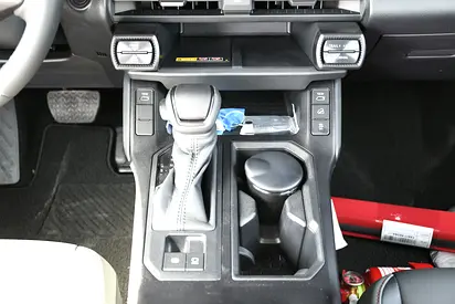 2026 Toyota RAV 4 — миниатюра 15