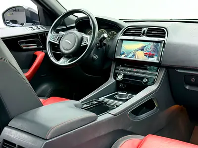 2017 Jaguar F-PACE 缩略图 11