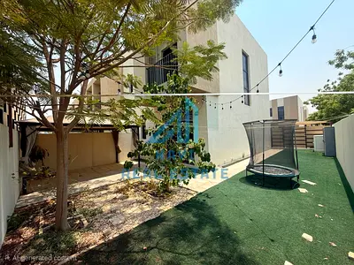 ✨ منزل تاون هاوس أنيق مكون من غرفتي نوم وصالة للإيجار في مجمع نسما السكني، الطائي - الشارقة ✨