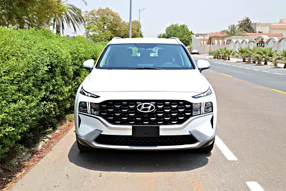Hyundai Santa Fe GLS 2023 GCC Specs