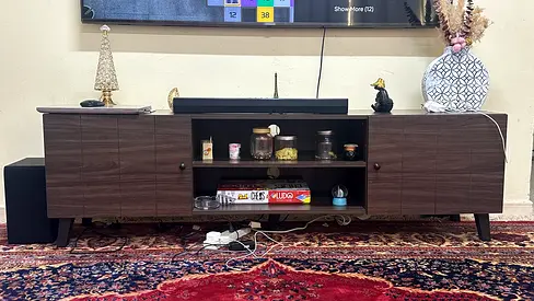 TV unit 75 to 85