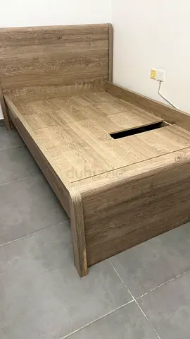 Twin wooden bed frame - light oak finish