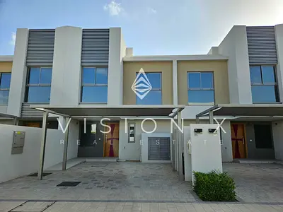 Open Plan Living | Near Schools | Ready Today