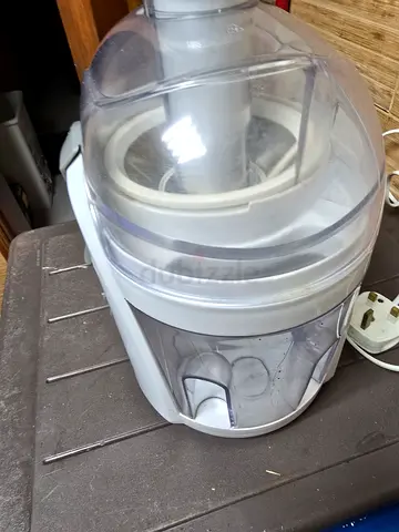 Fruits juicer