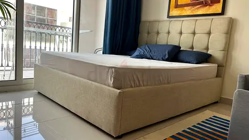 Queen Bed + Mattress