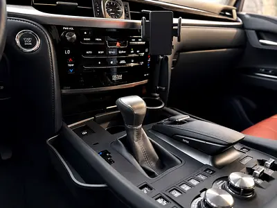 2018 Lexus LX-SERIES photo 4