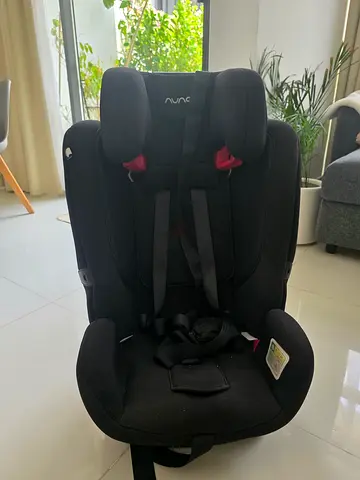 Nuna child car seat - used, good condition with iso fix
