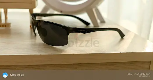 Oakley Men's Sunglasses - Lightweight Black Frame
