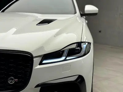 2021 Jaguar F-PACE — миниатюра 19