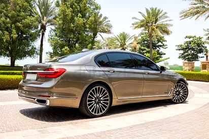 750 Li. BMW