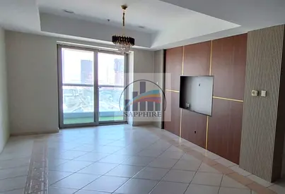 2BR Well Maintained Multiple Chqs Ready to Move