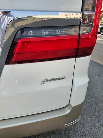 صورة 6 لـ 2020 Toyota GRANVIA