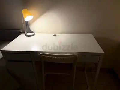 ELEGANT STUDY TABLE