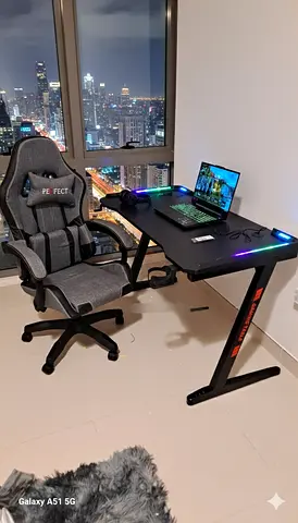 Gaming desk with RGB lights and gaming chair - brand new