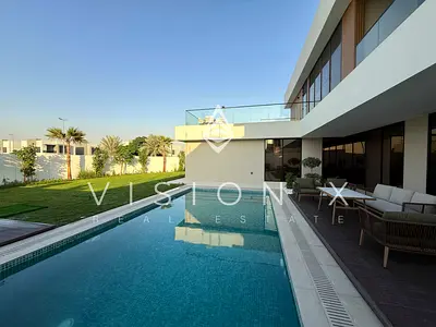 Stylish Villa | Quality Craftsmanship | Immediate Viewing