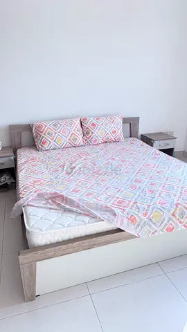 Bed Set For Sale with Home centre Mattress