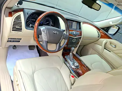 2017 Infiniti QX80 — фото 8