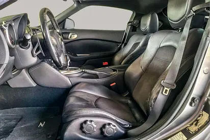 2015 Nissan 370Z — фото 12