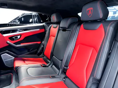 صورة 8 لـ 2019 Lamborghini URUS