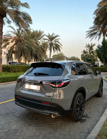 صورة 4 لـ 2024 Honda HR-V