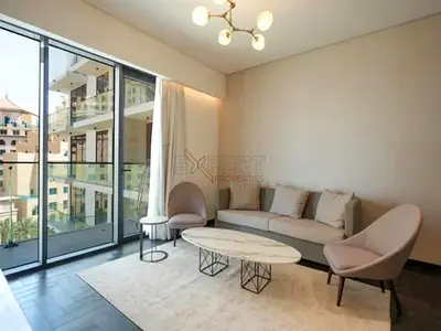 Modern 1BR with Balcony|Open Views |Fully Upgraded