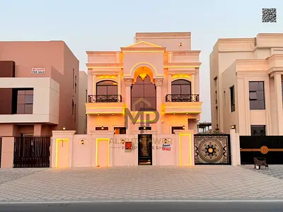 فيلا كلاسيكية فاخرة في الحليو 2 على شارع رئيسي، بارتداد أمامي 15 متر يمنحك خصوصية ومساحة إضافية، تضم 6 غرف نوم ومجلسًا وصالة ورووف، بتملك حر لجميع