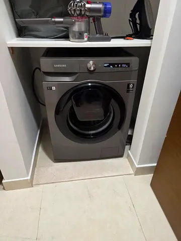 Samsung 9 kg washer machine like new condition perfect working
