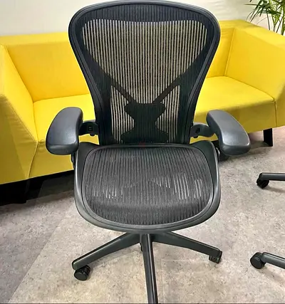 Selling For Herman Miller Aeron Chair Size B And C Fully Loaded