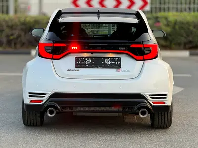 2026 Toyota YARIS — миниатюра 13