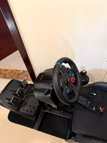 gaming chair with steering wheel