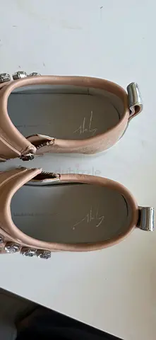 Original Guissipe Zanotti brand size -36 1/2