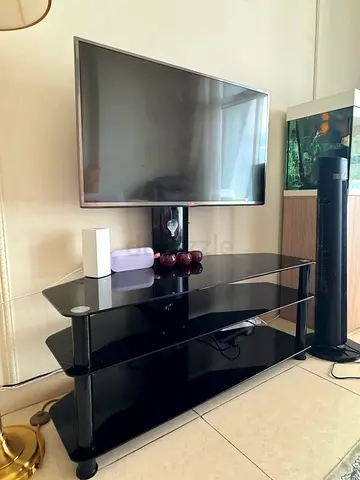 LG tv for sale