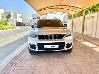 Jeep Grand Cherokee 2023 L Limited plus GCC low mileage