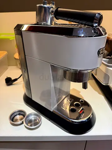 DE LONGI DEDICA Espresso machine