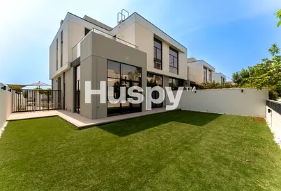 Corner Unit | Park view | Unfurnished