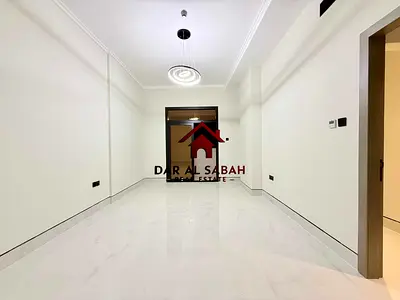 Very Big Size | Ready To Move | Open View | 2 Washroom!