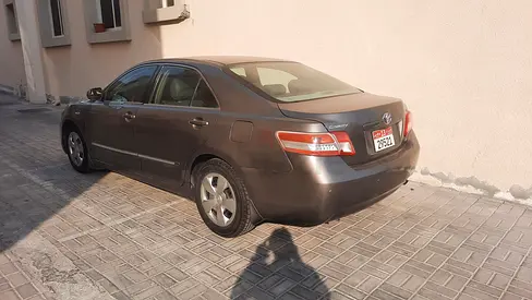 Reliable Toyota Camry 2011 GL - Excellent Condition