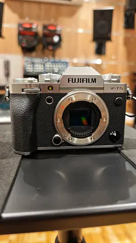 Fujifilm X-T5
