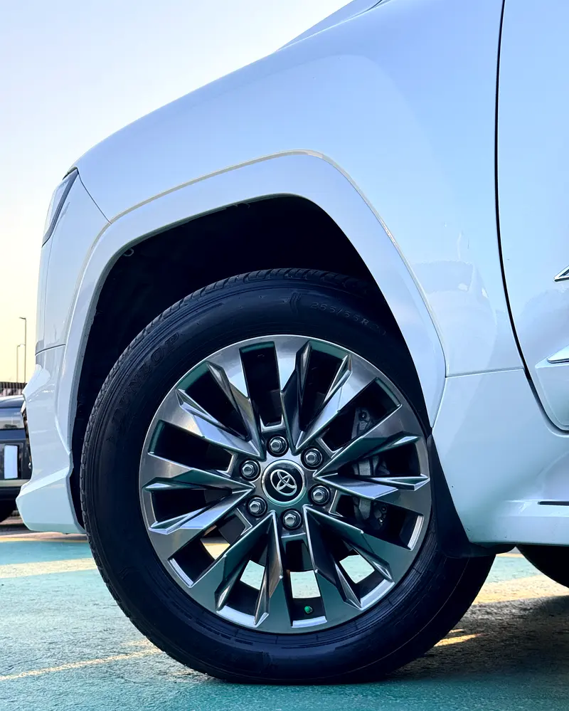 Toyota Land Cruiser 2024