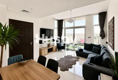 Corner Plot | Fully Furnished | Single Row